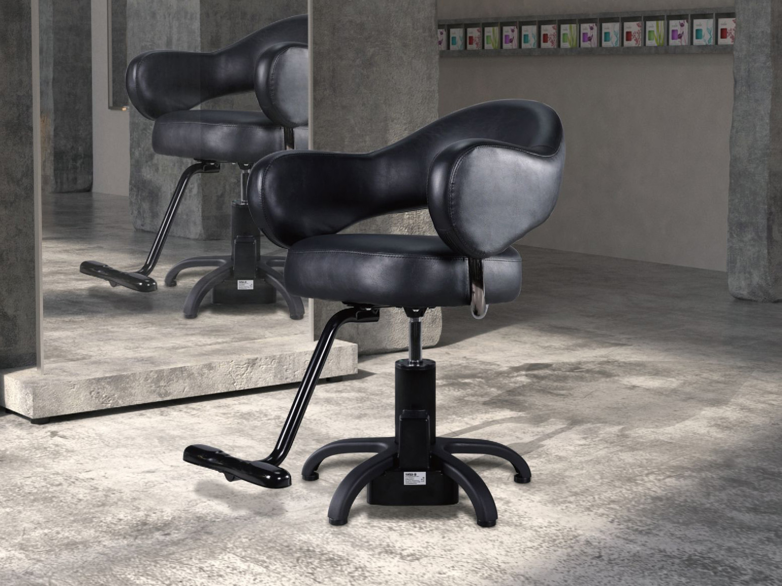 Fauteuils de coiffure électriques VO Concept dans un salon design