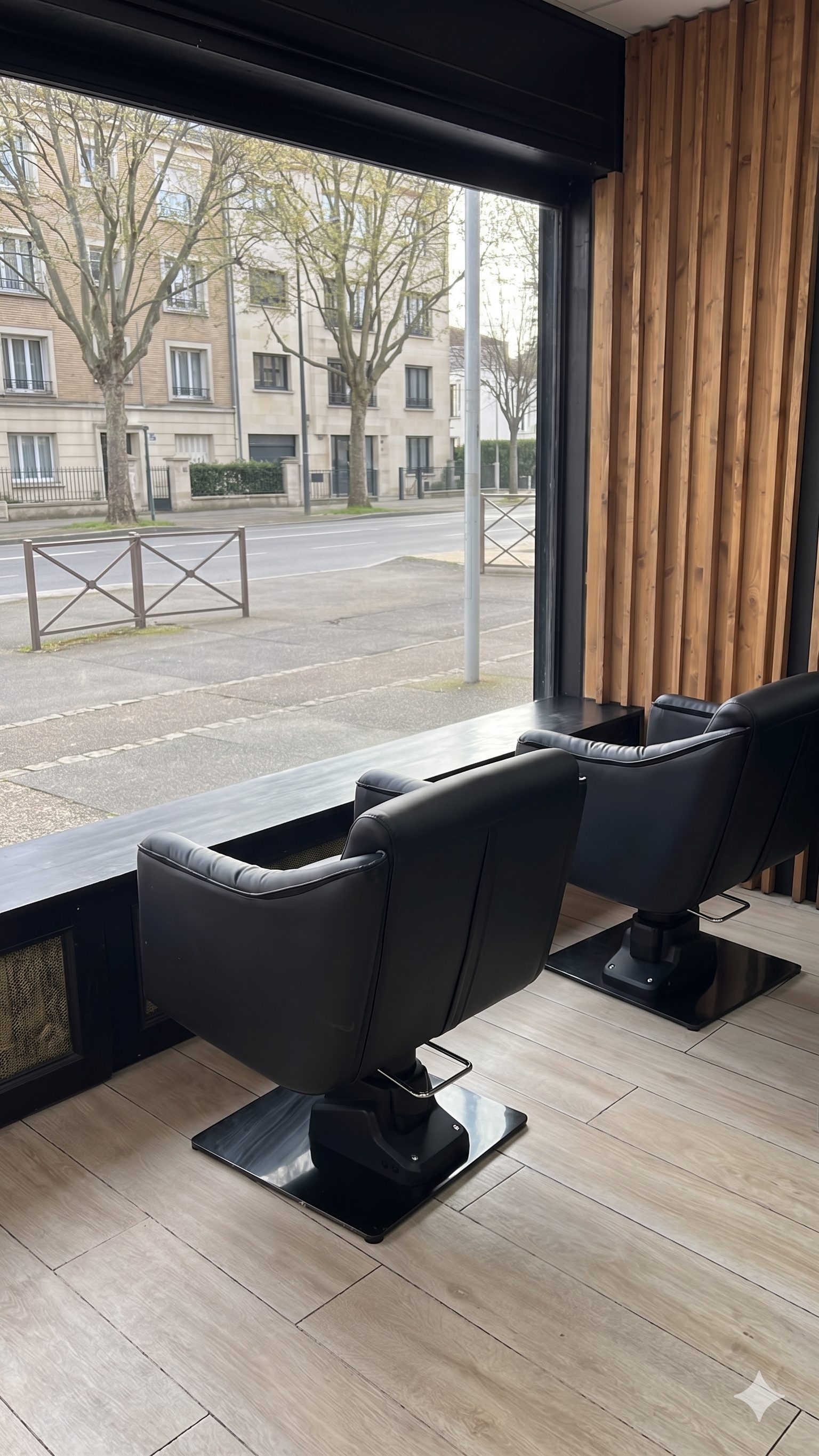 Salon de coiffure équipé en Île-de-France par VO Concept